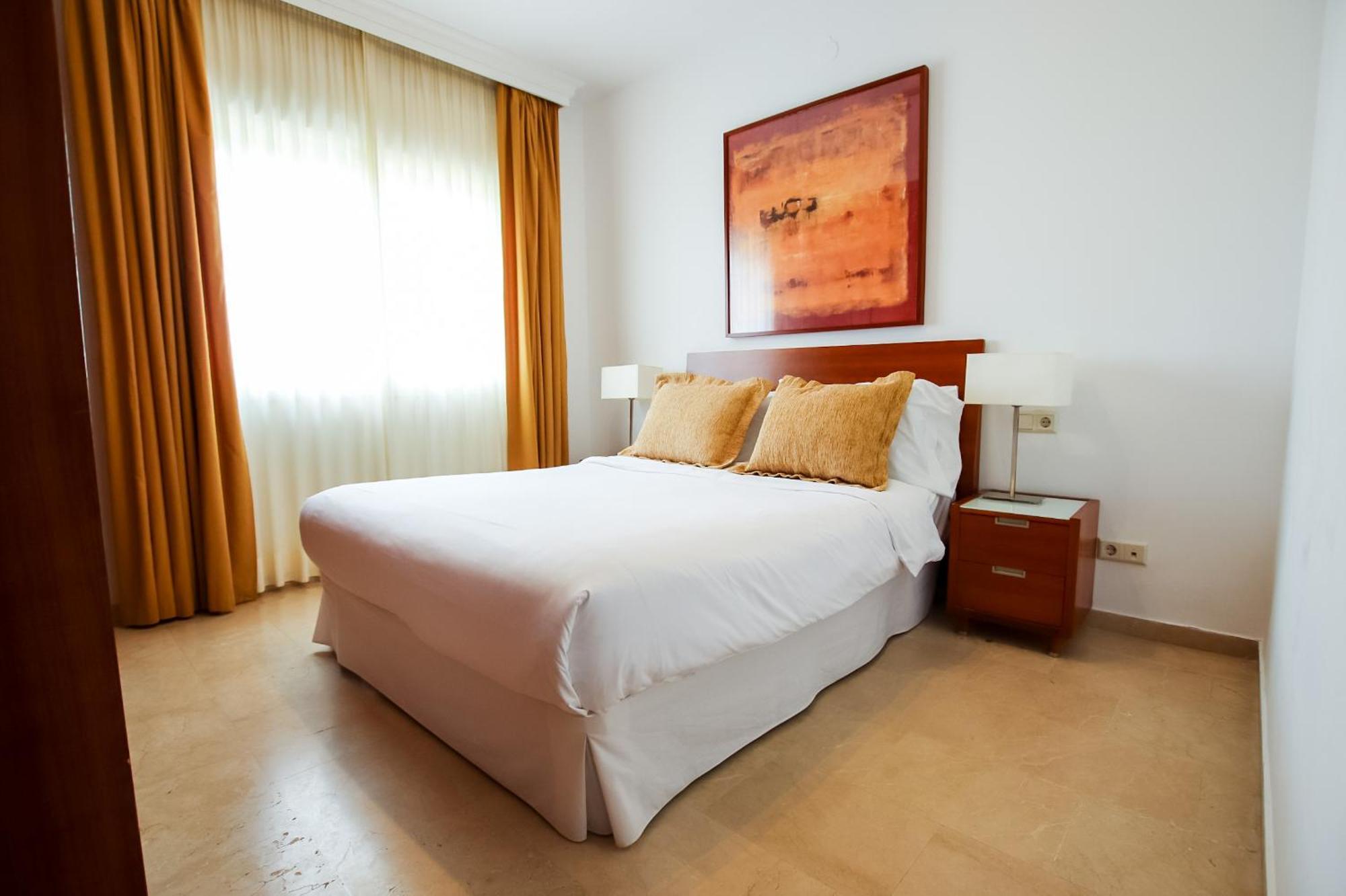 Ramada Hotel & Suites By Wyndham Costa Del Sol Fuengirola Exterior foto